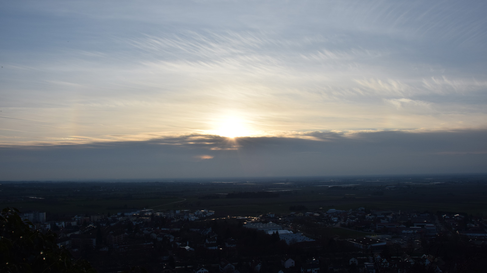 Vorfrühling Blick auf die Sonne